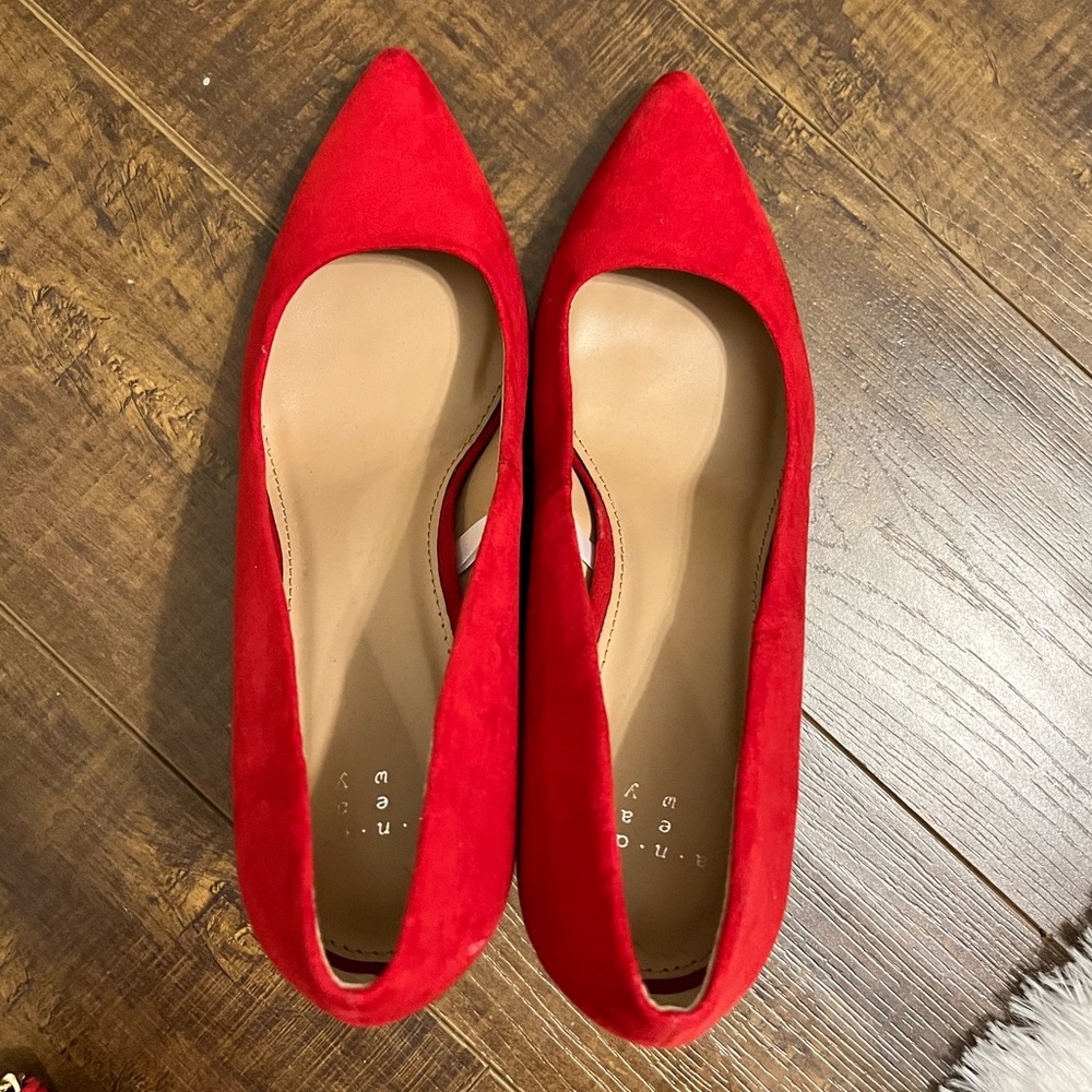 NWOT red suede pointed toe pumps prom - Picture 6 of 7